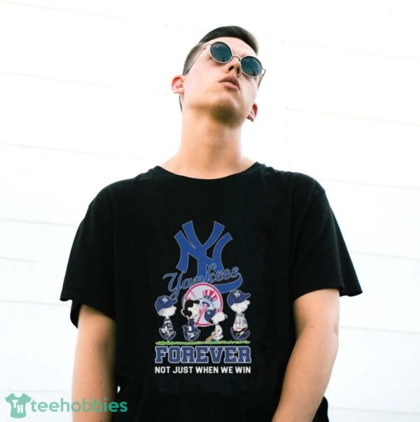 Official The Peanut Characters Abbey Road New York Yankees Forever Not Just When We Win Shirt - G500 Gildan T-Shirt