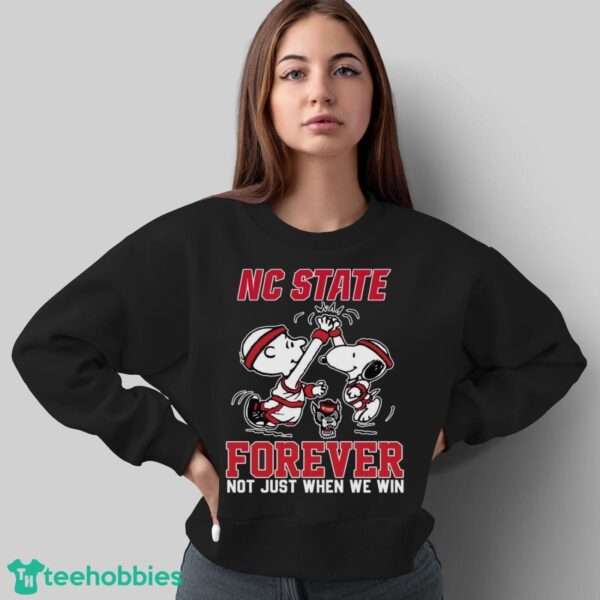 Peanuts Snoopy And Charlie Brown NC State High Five Forever Not Just When We Win Shirt - Sweatshirt