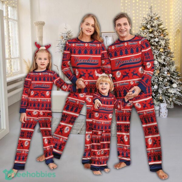 Pajamas set Ugly Christmas MLB New York Yankees Gift Family - Pajamas set Ugly Christmas MLB New York Yankees Gift Family