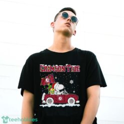 Alabama Crimson Tide Snoopy And Woodstock Driving Car Cute Snoopy Limited Edition Shirt - G500 Gildan T-Shirt