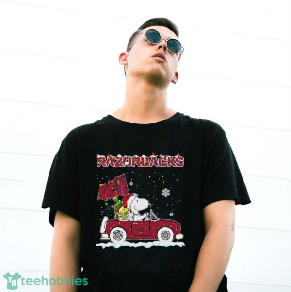 Arkansas Razorbacks Snoopy And Woodstock Driving Car Cute Snoopy Limited Edition Shirt - G500 Gildan T-Shirt