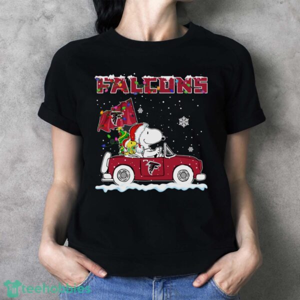 Atlanta Falcons Snoopy And Woodstock Driving Car Cute Snoopy Limited Edition Shirt - Ladies T-Shirt