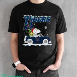 Auburn Tigers Snoopy And Woodstock Driving Car Cute Snoopy Limited Edition Shirt - Black Unisex T-Shirt