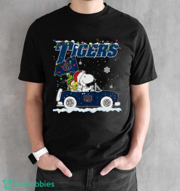 Auburn Tigers Snoopy And Woodstock Driving Car Cute Snoopy Limited Edition Shirt - Black Unisex T-Shirt