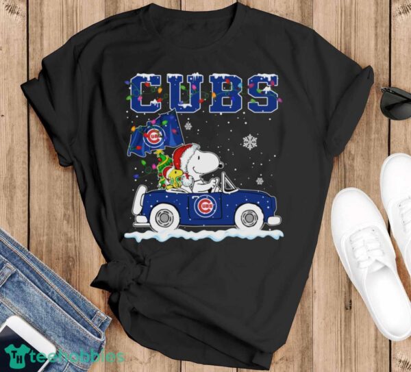 Chicago Cubs Snoopy And Woodstock Driving Car Cute Snoopy Limited Edition Shirt - Black T-Shirt