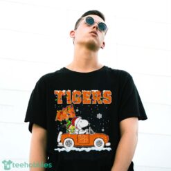 Clemson Tigers Snoopy And Woodstock Driving Car Cute Snoopy Limited Edition Shirt - G500 Gildan T-Shirt