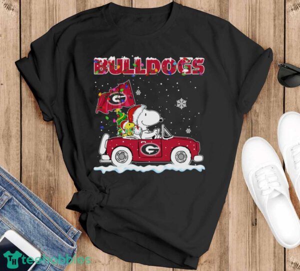 Georgia Bulldogs Snoopy And Woodstock Driving Car Cute Snoopy Limited Edition Shirt - Black T-Shirt