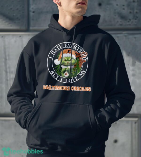 Green Cat With Santa Hat I Hate Everybody But I Love Baltimore Orioles Christmas T-shirt - Men Black Hoodie