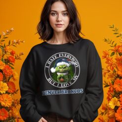 Green Cat With Santa Hat I Hate Everybody But I Love Denver Broncos Christmas T shirt image Green Cat With Santa Hat I Hate Everybody But I Love Denver Broncos Christmas T-shirt - Girl Black Swearshirt