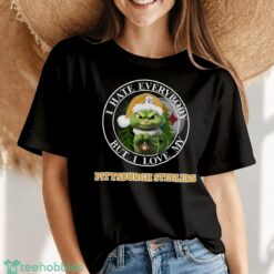 Green Cat With Santa Hat I Hate Everybody But I Love Pittsburgh Steelers Christmas T-shirt - Women Black T-Shirt