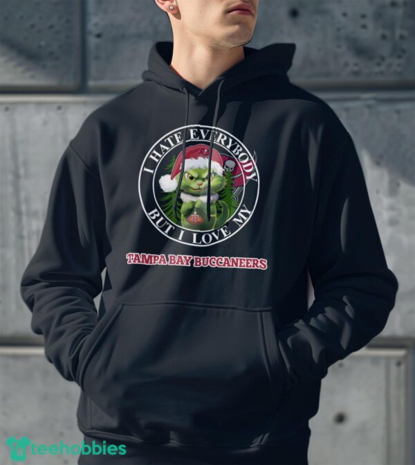 Green Cat With Santa Hat I Hate Everybody But I Love Tampa Bay Buccaneers Christmas T-shirt - Men Black Hoodie