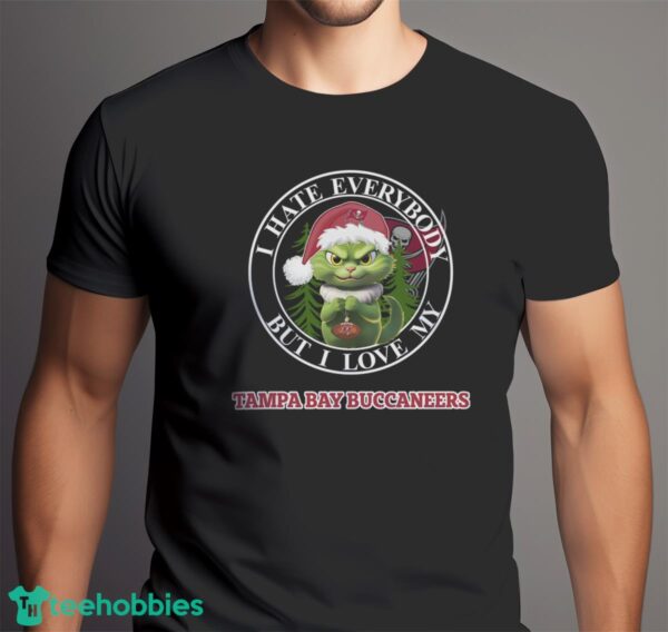 Green Cat With Santa Hat I Hate Everybody But I Love Tampa Bay Buccaneers Christmas T-shirt - Men Black T-Shirt