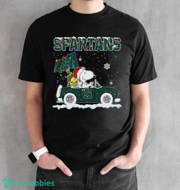 Michigan State Spartans Snoopy And Woodstock Driving Car Cute Snoopy Limited Edition Shirt - Black Unisex T-Shirt