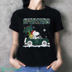 Michigan State Spartans Snoopy And Woodstock Driving Car Cute Snoopy Limited Edition Shirt - Ladies T-Shirt