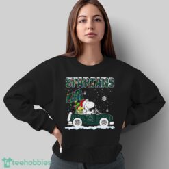 Michigan State Spartans Snoopy And Woodstock Driving Car Cute Snoopy Limited Edition Shirt - Sweatshirt