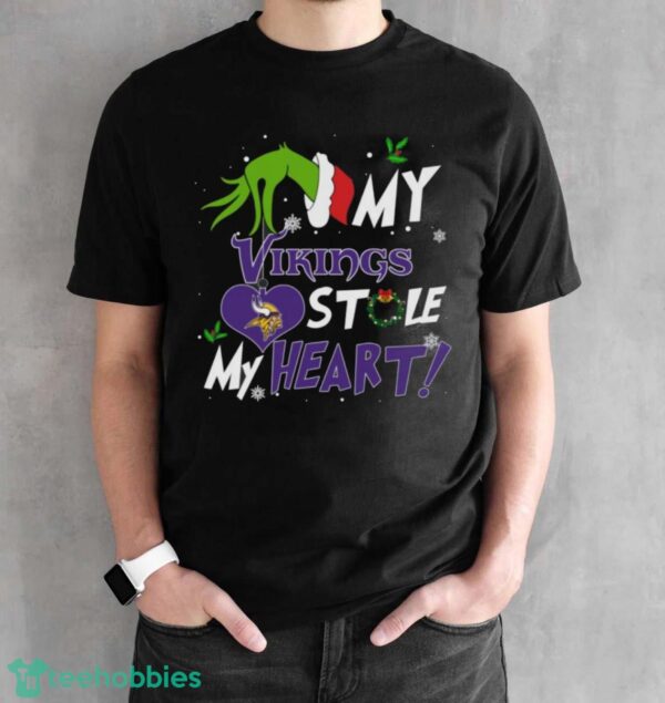 My Minnesota Vikings Stole My Heart Grinch Limited Edition Shirt - Black Unisex T-Shirt