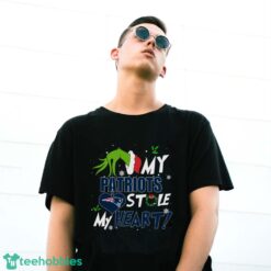 My New England Patriots Stole My Heart Grinch Limited Edition Shirt - G500 Gildan T-Shirt