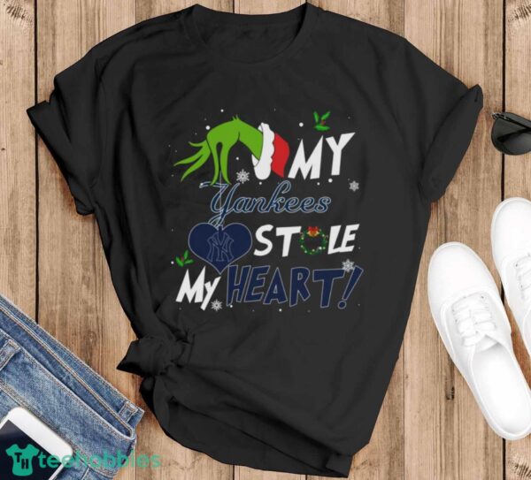 My New York Yankees Stole My Heart Grinch Limited Edition Shirt - Black T-Shirt