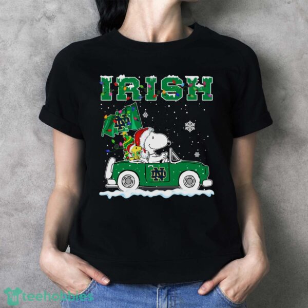 Notre Dame Fighting Irish Snoopy And Woodstock Driving Car Cute Snoopy Limited Edition Shirt - Ladies T-Shirt