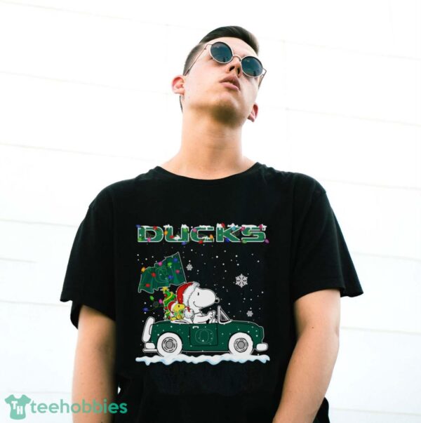 Oregon Ducks Snoopy And Woodstock Driving Car Cute Snoopy Limited Edition Shirt - G500 Gildan T-Shirt