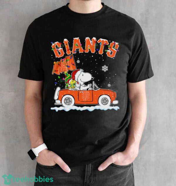 San Francisco Giants Snoopy And Woodstock Driving Car Cute Snoopy Limited Edition Shirt - Black Unisex T-Shirt