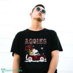 Texas A&M Aggies Snoopy And Woodstock Driving Car Cute Snoopy Limited Edition Shirt - G500 Gildan T-Shirt