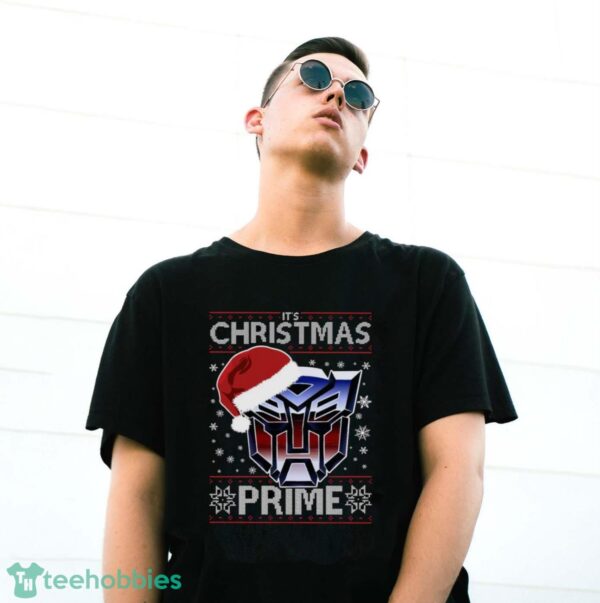 An Autobot Merry Christmas Transformers Unisex Sweatshirt - G500 Gildan T-Shirt