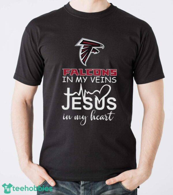 Atlanta Falcons In My Veins Jesus In My Heart T-Shirt Hoodie Sweatshirt - Men T-Shirt