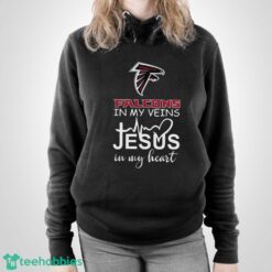 Atlanta Falcons In My Veins Jesus In My Heart T-Shirt Hoodie Sweatshirt - Unisex Pullover Hoodie