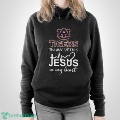 Auburn Tigers In My Veins Jesus In My Heart T-Shirt Hoodie Sweatshirt - Unisex Pullover Hoodie