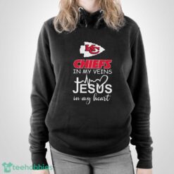Kansas City Chiefs In My Veins Jesus In My Heart T-Shirt Hoodie Sweatshirt - Unisex Pullover Hoodie