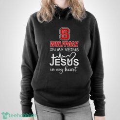 NC State Wolfpack In My Veins Jesus In My Heart T-Shirt Hoodie Sweatshirt - Unisex Pullover Hoodie