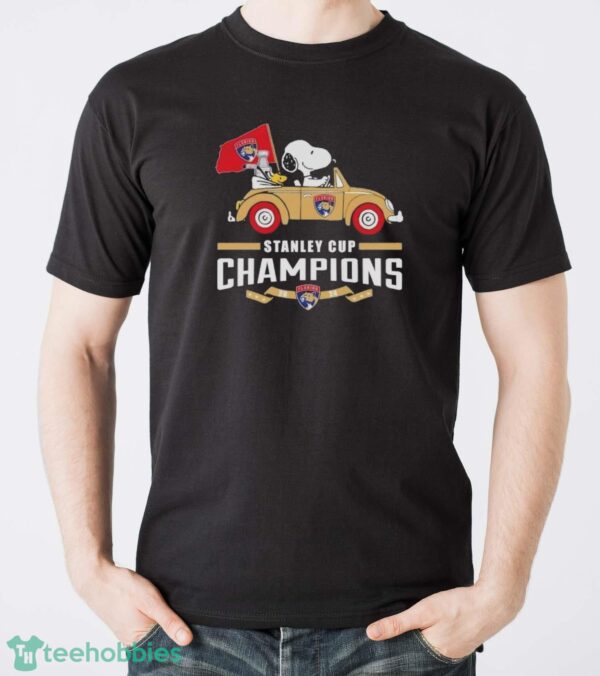 Official Florida Panthers Snoopy Peanuts The Stanley Cup Champions 2024 T-Shirt - Men T-Shirt