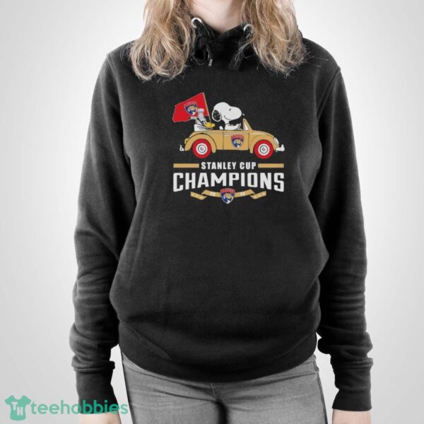 Official Florida Panthers Snoopy Peanuts The Stanley Cup Champions 2024 T-Shirt - Unisex Pullover Hoodie