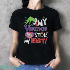 Official Grinch Hand My Minnesota Vikings Stole My Heart Football 2024 Shirt - Ladies T-Shirt