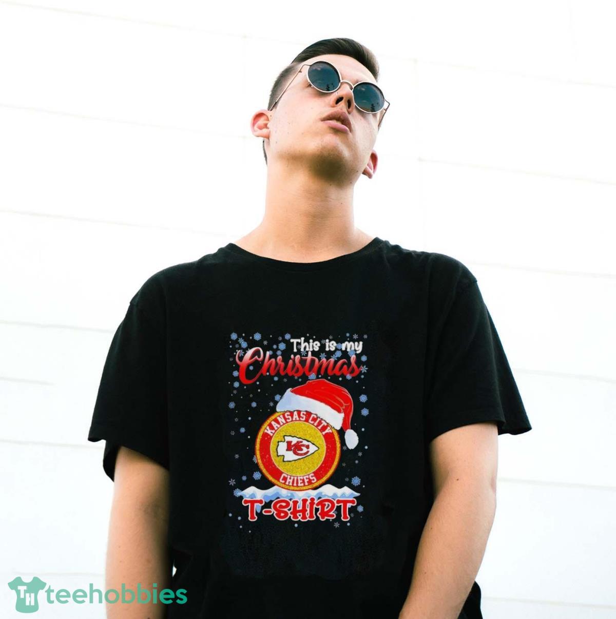 Kansas City Chiefs Santa hat this is my Christmas T shirt image Kansas City Chiefs Santa hat this is my Christmas T-shirt - G500 Gildan T-Shirt