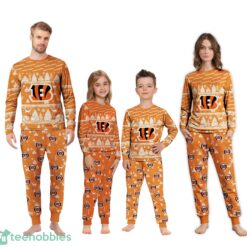 Cincinnati Bengals Christmas Pattern Family Matching Pajamas Sets Best Gift For Christmas image Cincinnati Bengals Christmas Pattern Family Matching Pajamas Sets Best Gift For Christmas Product Photo 3
