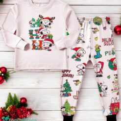 Hohoho Snoopy With Santa Hat Christmas Family Matching Set Mom Dad Child Pajama Set image Hohoho Snoopy With Santa Hat Christmas Family Matching Set Mom Dad Child Pajama Set Product Photo 2