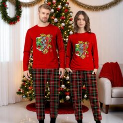 Merry Grinchmas The Grinch And Friends Christmas Couple Family Matching Pajamas Set image Merry Grinchmas The Grinch And Friends Christmas Couple Family Matching Pajamas Set Product Photo 3