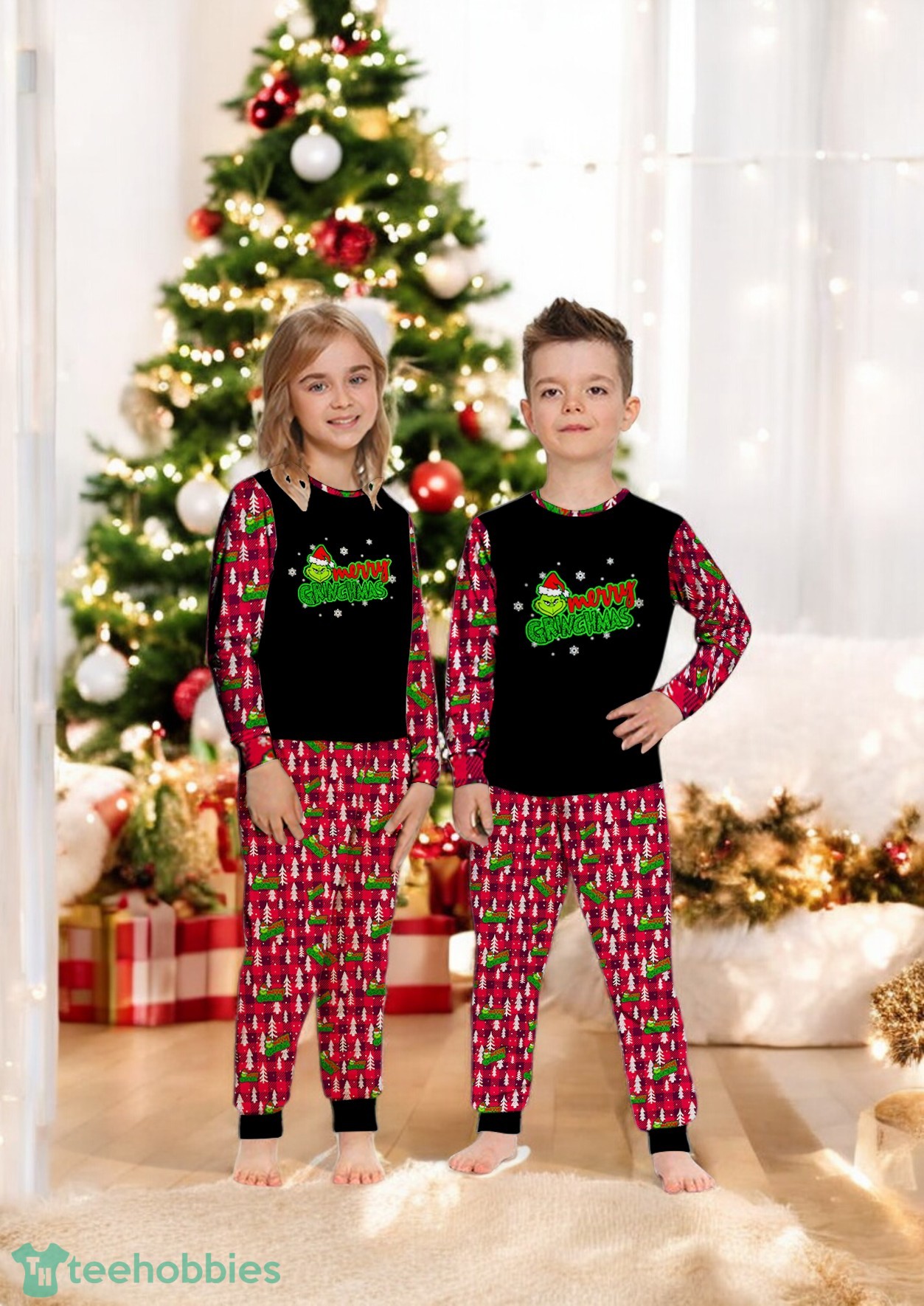 Merry Grinchmas The Grinch Christmas Plaid Pattern Family Matching Pajamas Set Merry Grinchmas The Grinch Christmas Plaid Pattern Family Matching Pajamas Set Product Photo 1