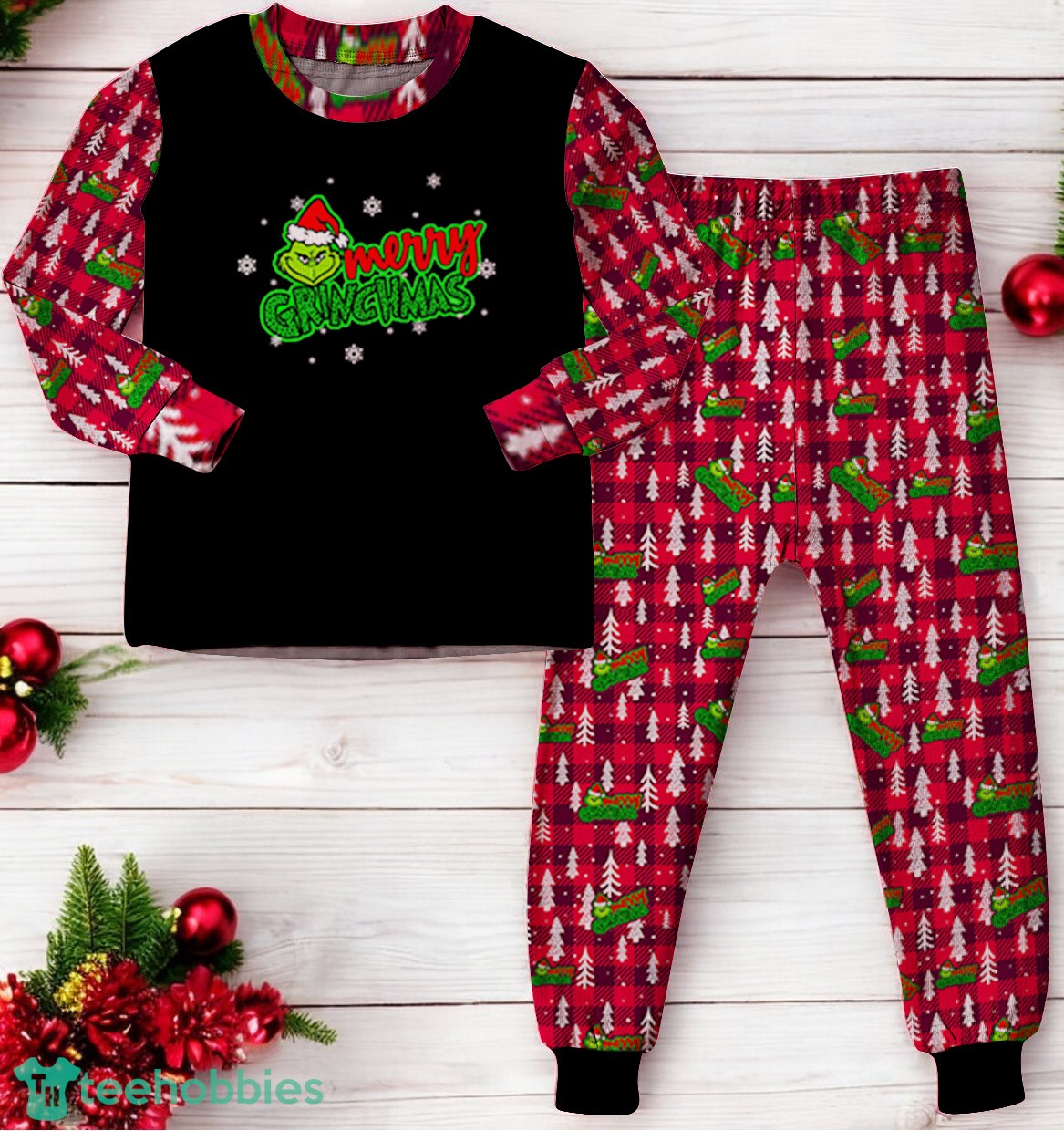 Merry Grinchmas The Grinch Christmas Plaid Pattern Family Matching Pajamas Set image Merry Grinchmas The Grinch Christmas Plaid Pattern Family Matching Pajamas Set Product Photo 2