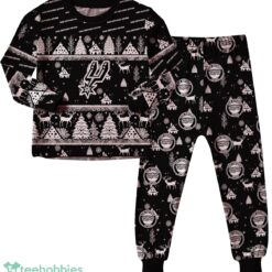 San Antonio Spurs Christmas Pattern Family Matching Pajamas Sets Best Gift For Christmas image San Antonio Spurs Christmas Pattern Family Matching Pajamas Sets Best Gift For Christmas Product Photo 4